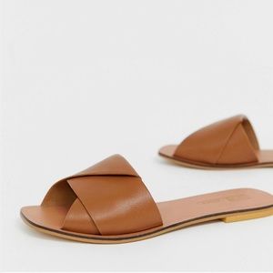 ASOS DESIGN Wide Fit brown tan leather flat sandals size 8